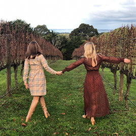 files/women-in-vintage-style-clothes-explore_134x134_crop_center_2x_4b2d283b-36ee-4f56-8551-dbec3217e02b.jpg